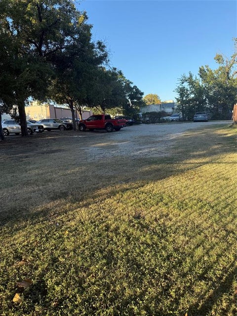 Photo of 4610 Lake Avenue, Dallas, TX 75219 (MLS # 21420707)