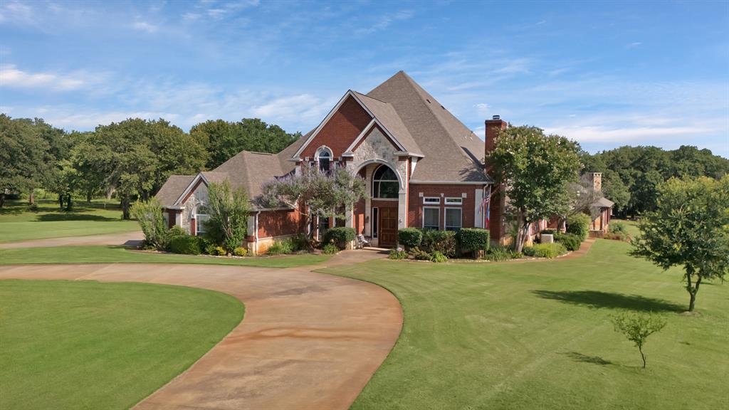 233 Sherry Lane