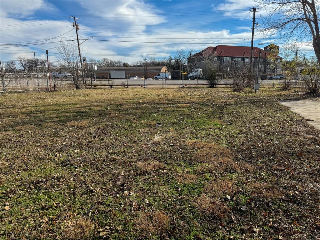 Cleburne - Commercial Sale
