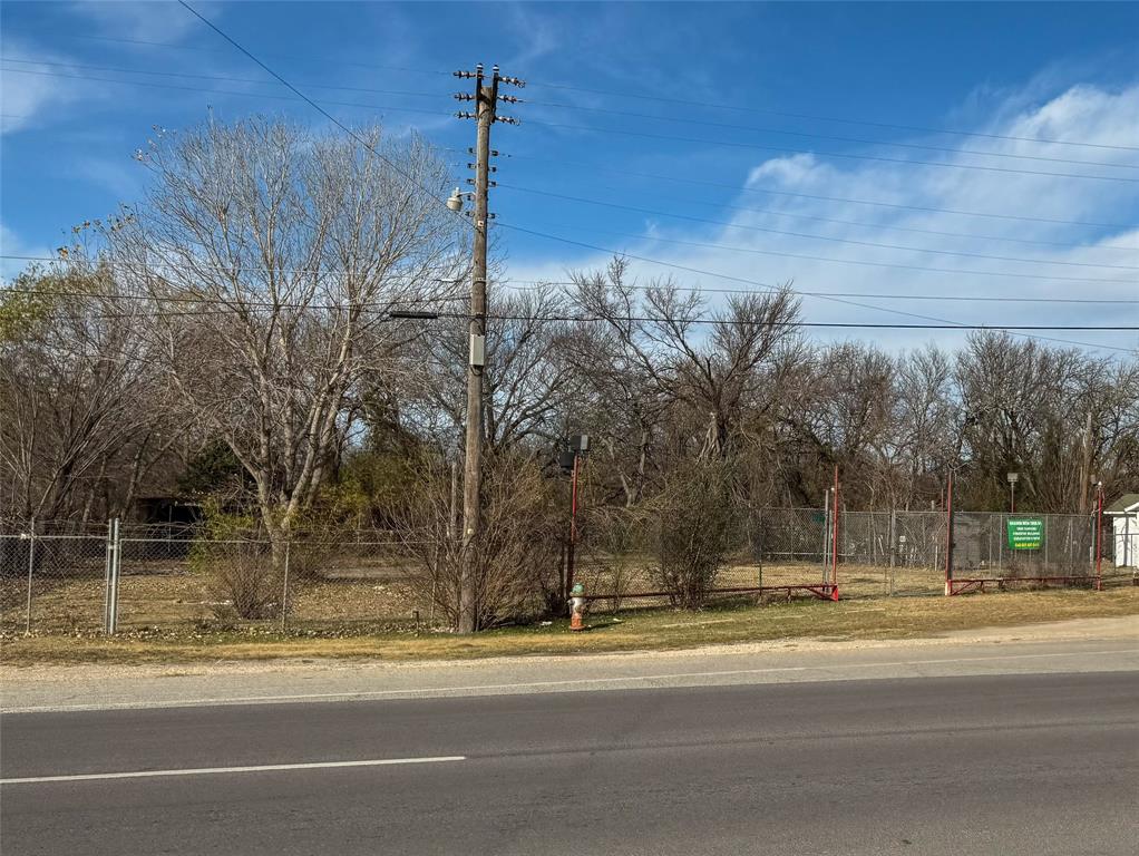Cleburne - Commercial Sale