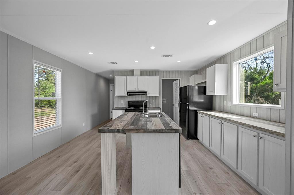 Oak Trail Shores Sec B - Residential