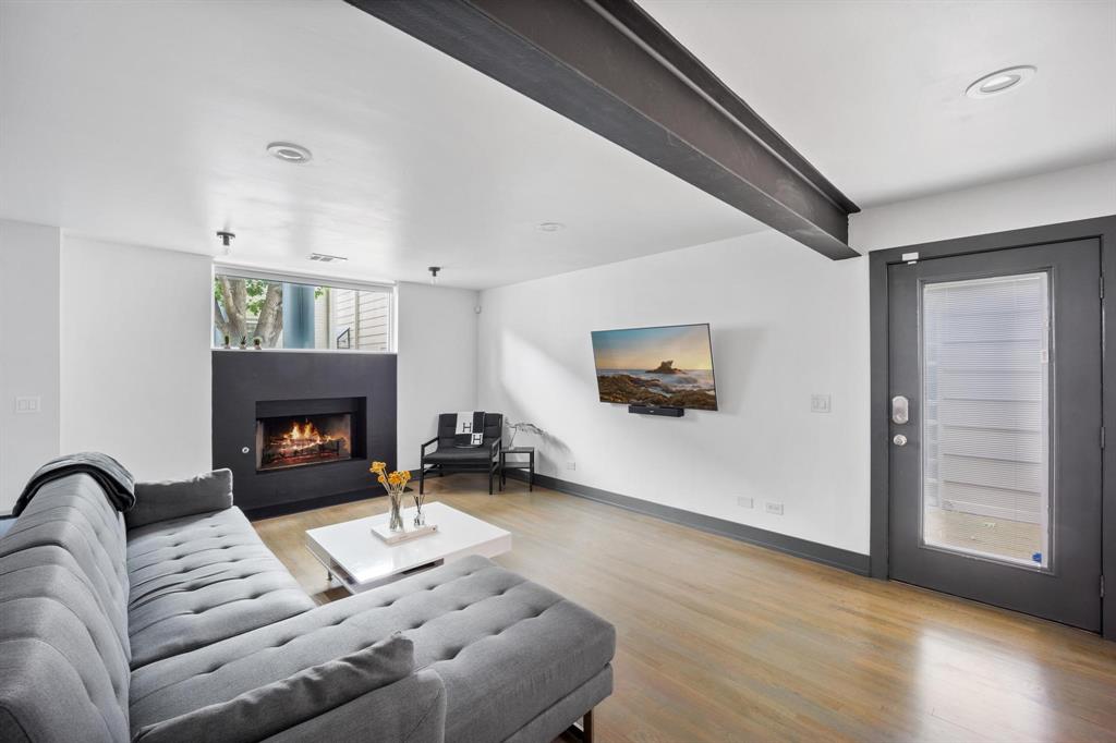 Travis Street Condos - Residential