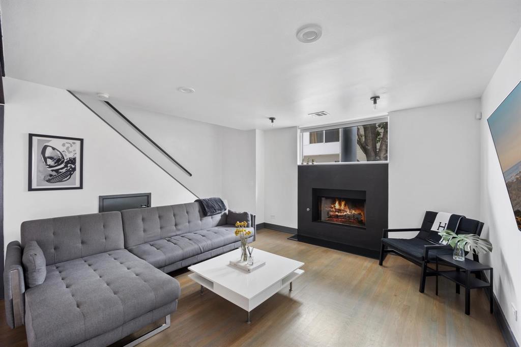 Travis Street Condos - Residential