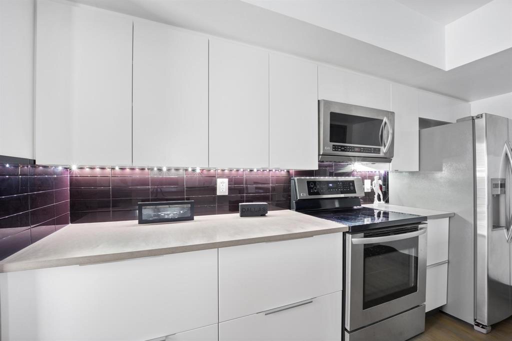 Travis Street Condos - Residential