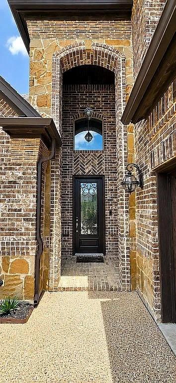 2828 Stadium View Drive