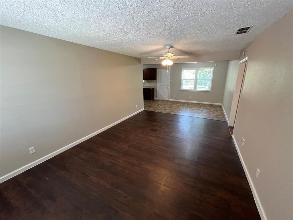 11303 Trail Lane