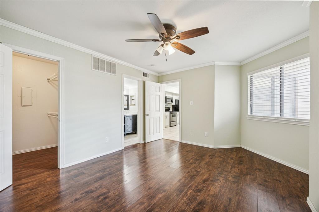 Arlington Oaks Condo - Residential