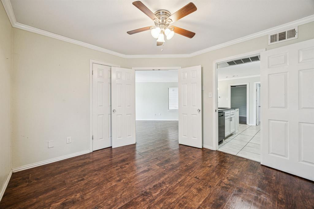 Arlington Oaks Condo - Residential