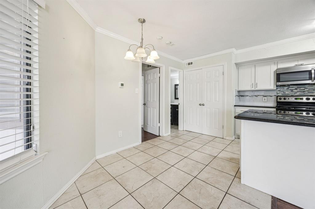 Arlington Oaks Condo - Residential