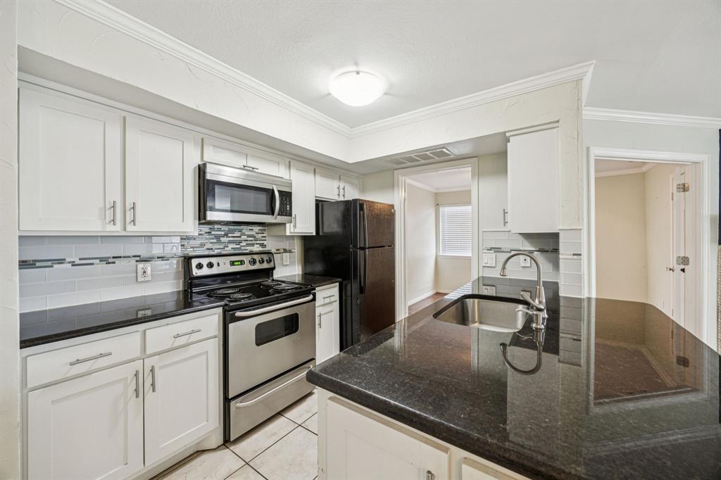 Arlington Oaks Condo - Residential
