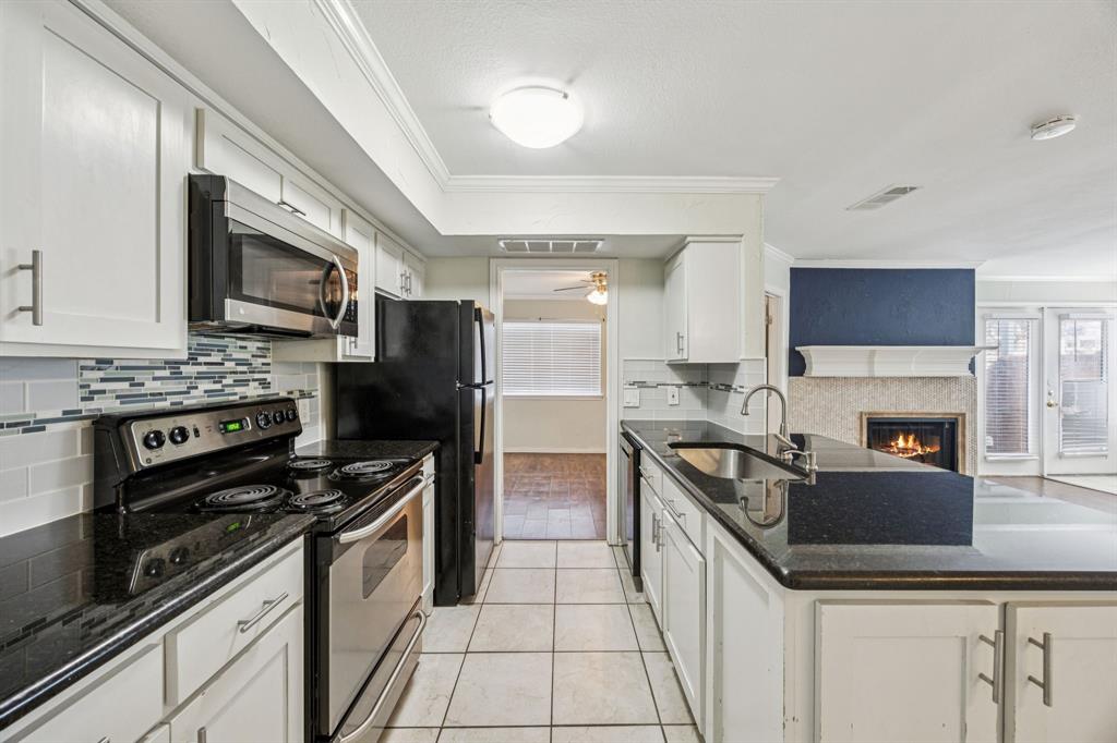 Arlington Oaks Condo - Residential