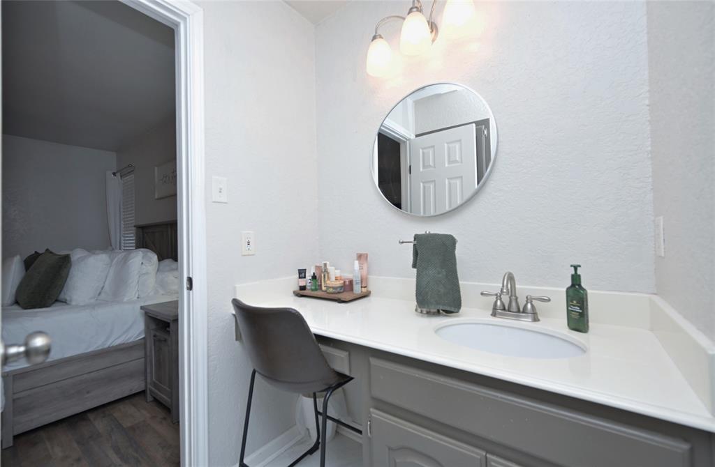 Decordova Bend Estate - Residential