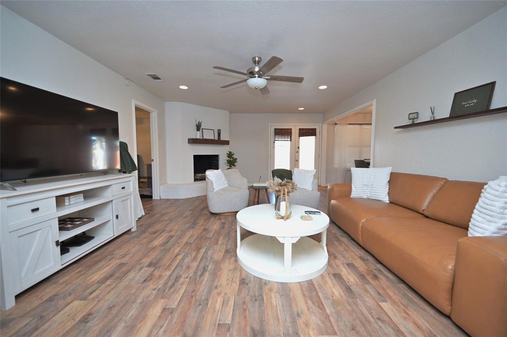 Decordova Bend Estate - Residential