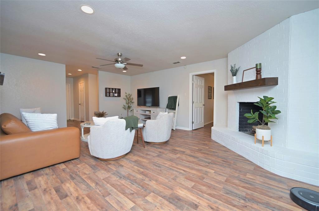 Decordova Bend Estate - Residential