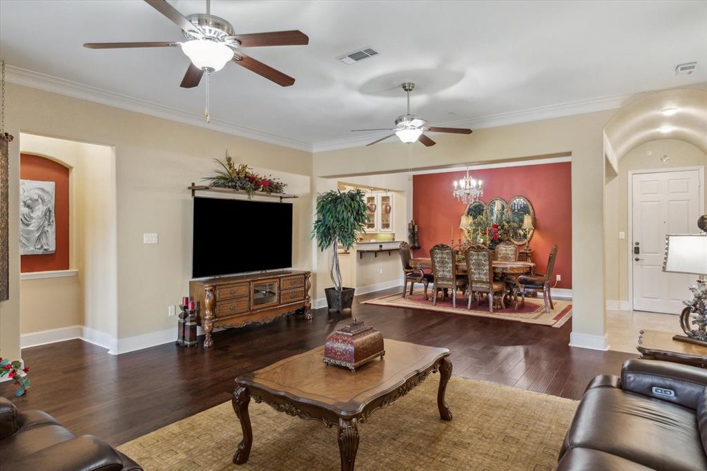 3351 Cascades Court 306