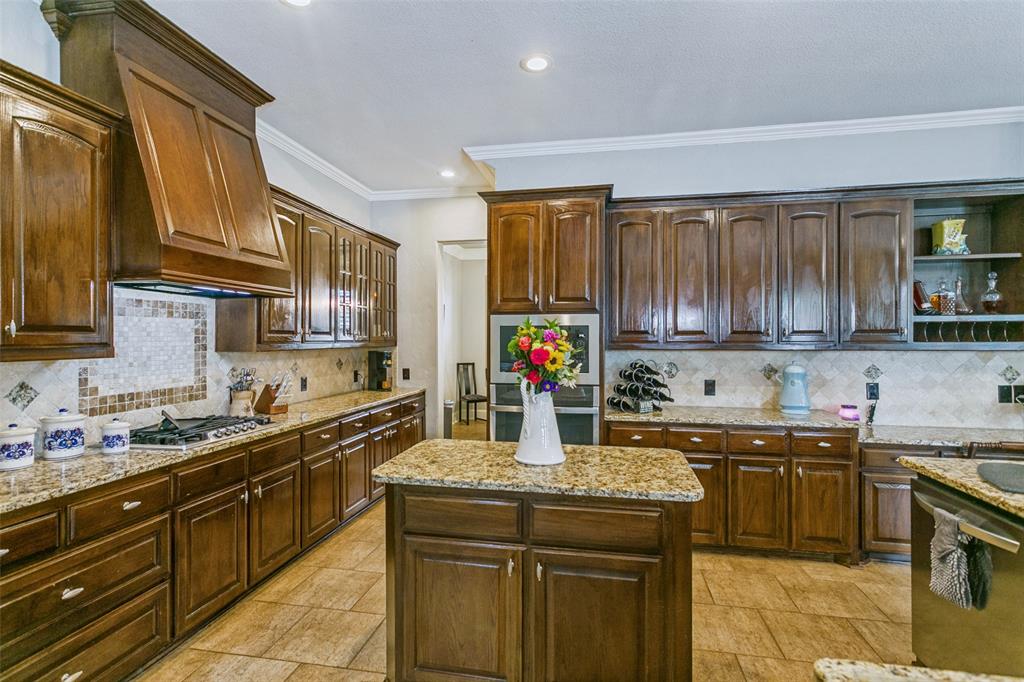 102 Stonehaven Court