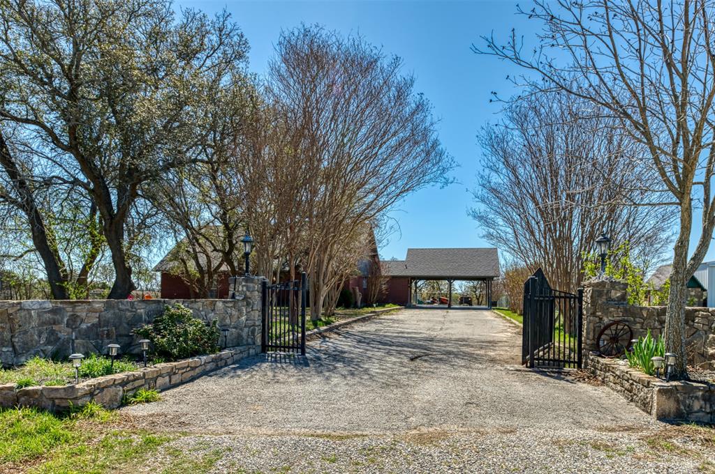 1208 Private Road 1399