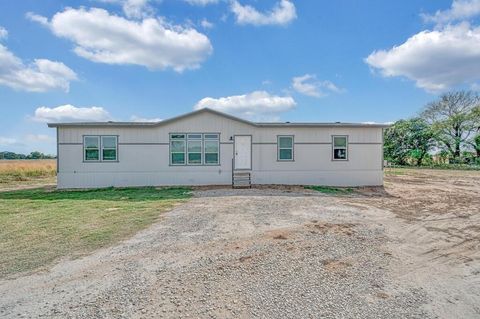 1041 Wildcat Circle Gholson TX 76705