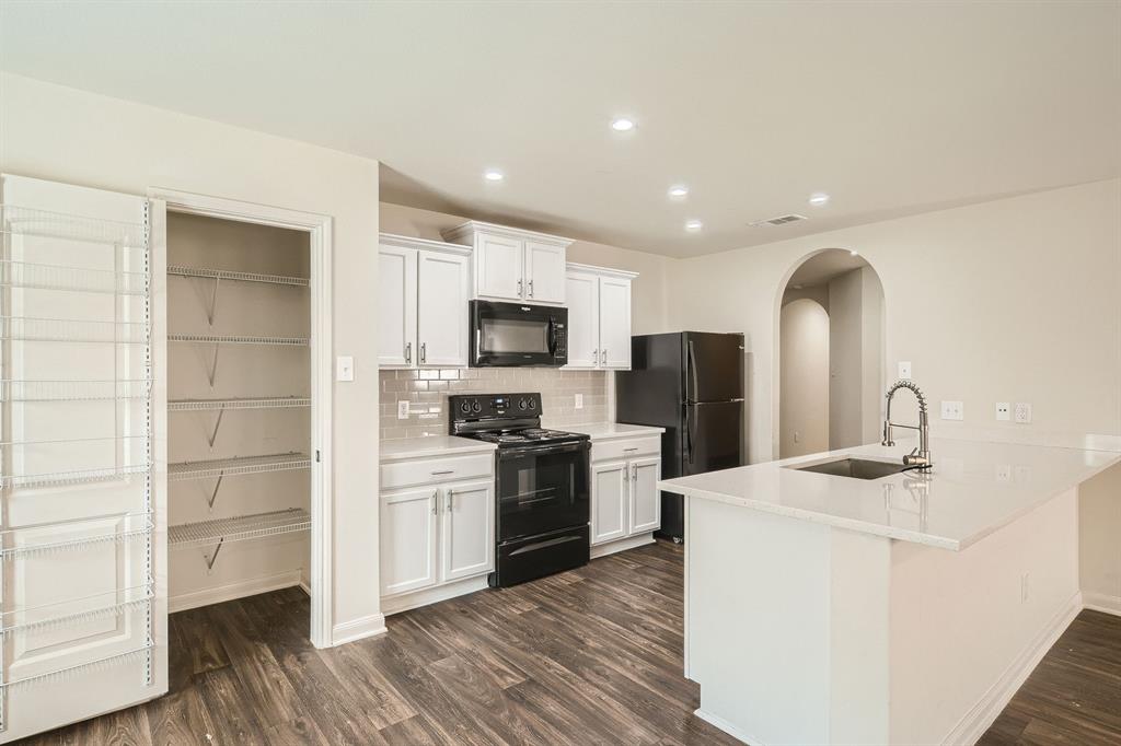 Hollywood Park Sec 06 - Residential Lease