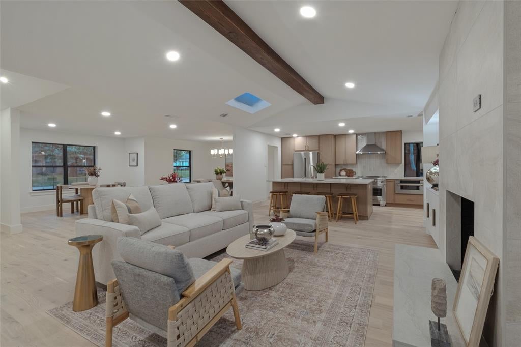 6233 Chesley Lane