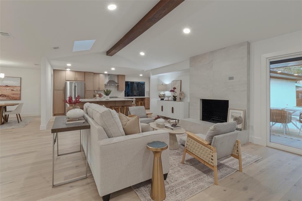 6233 Chesley Lane