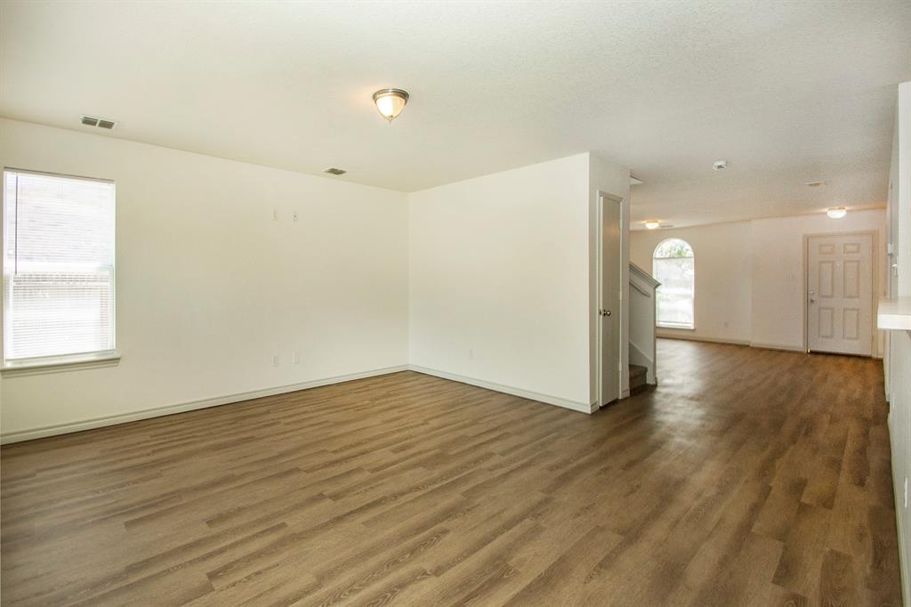2460 Arroyo Springs Drive