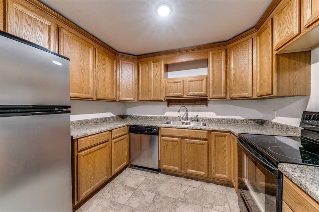 5818 E University Boulevard 123