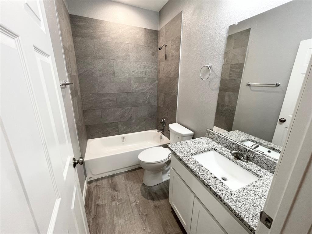 Day 2 Day Bus Park Ph 2 - Residential Lease