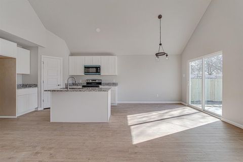 Tiny photo for 6620 Chapel Lane, Lake Worth, TX 76135 (MLS # 21100175)