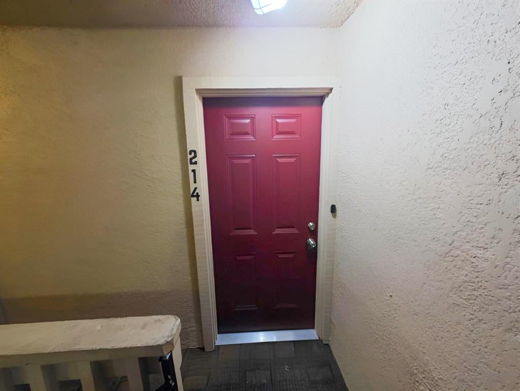 4044 Buena Vista Street 214