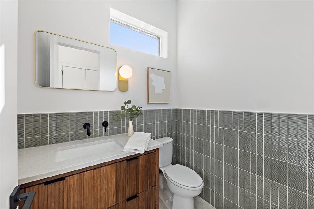 Ross Ave Annex - Residential