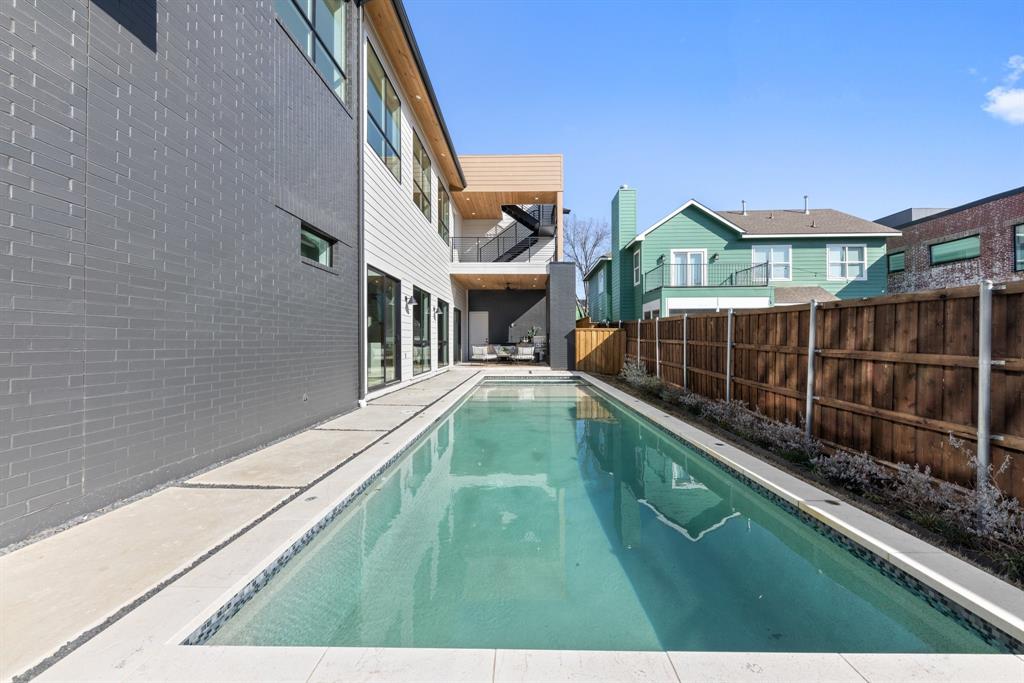 Ross Ave Annex - Residential