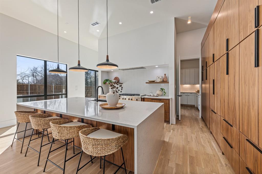 Ross Ave Annex - Residential