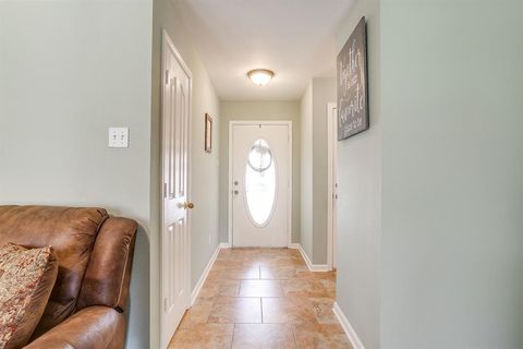 Tiny photo for 10400 Marigold Road, Waco, TX 76708 (MLS # 21201327)