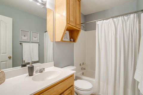 Tiny photo for 10400 Marigold Road, Waco, TX 76708 (MLS # 21201327)