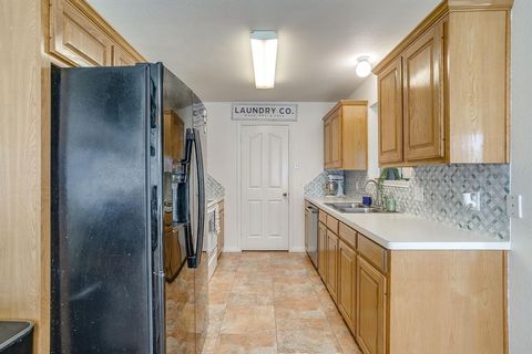 Tiny photo for 10400 Marigold Road, Waco, TX 76708 (MLS # 21201327)