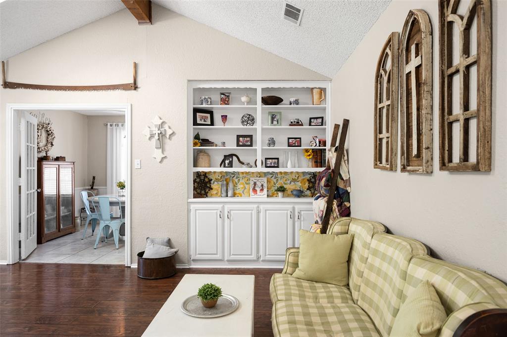 208 Rolling Hills Lane