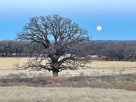 A home in Comanche