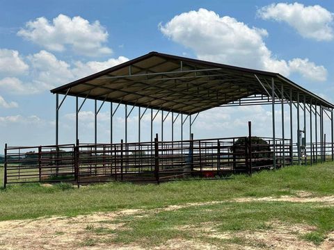 A home in Comanche