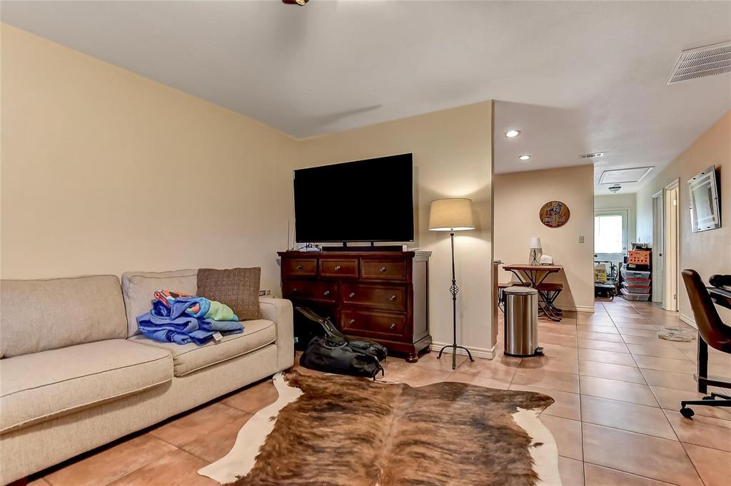 new - Residential Lease