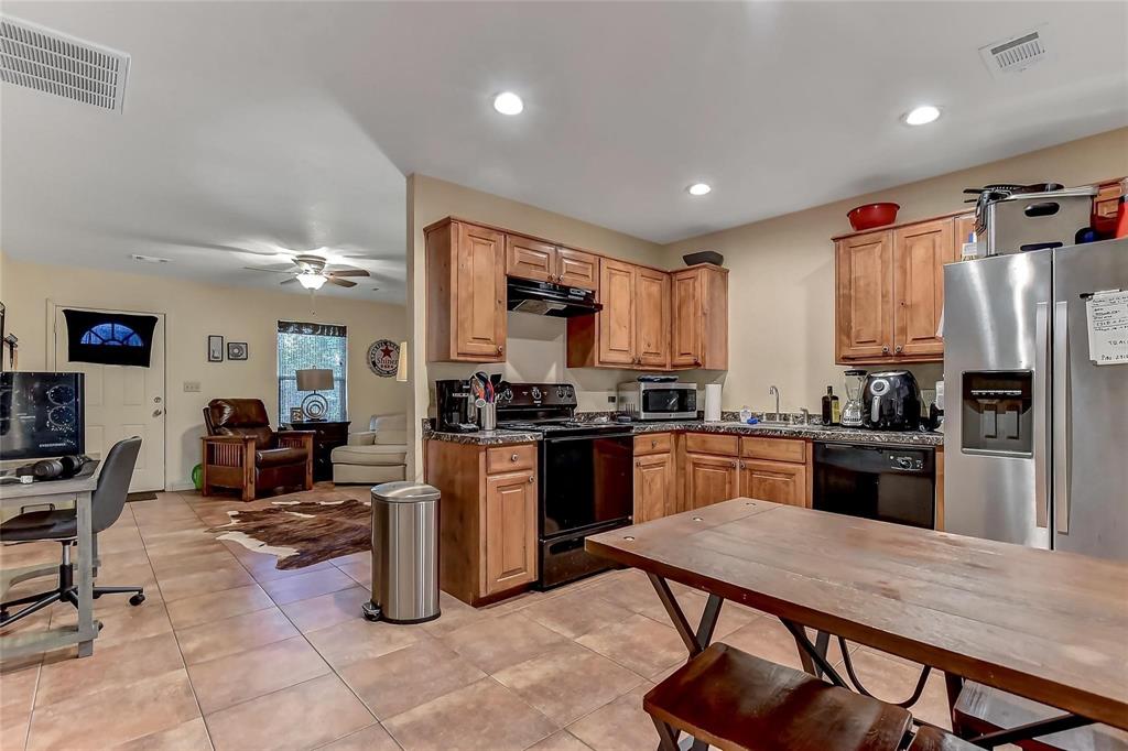 new - Residential Lease