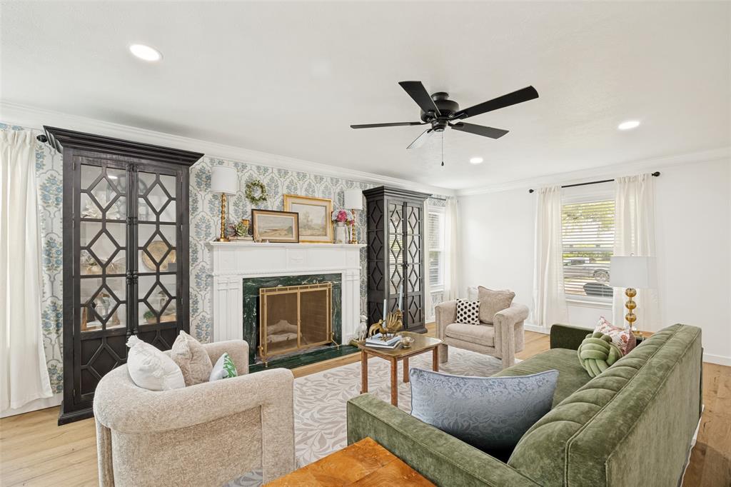 207 Rockbrook Drive