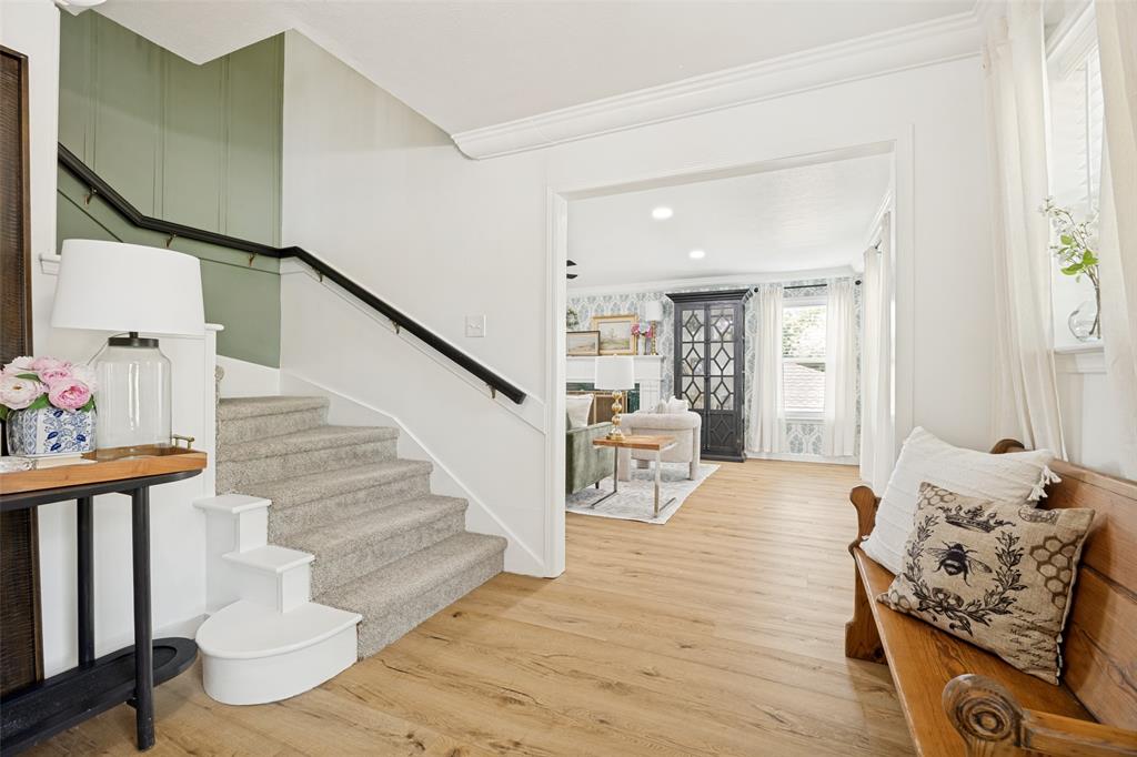 207 Rockbrook Drive