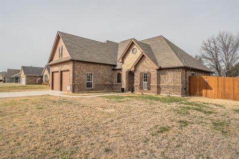 405 Edgewood Terrace Boyd TX 76023