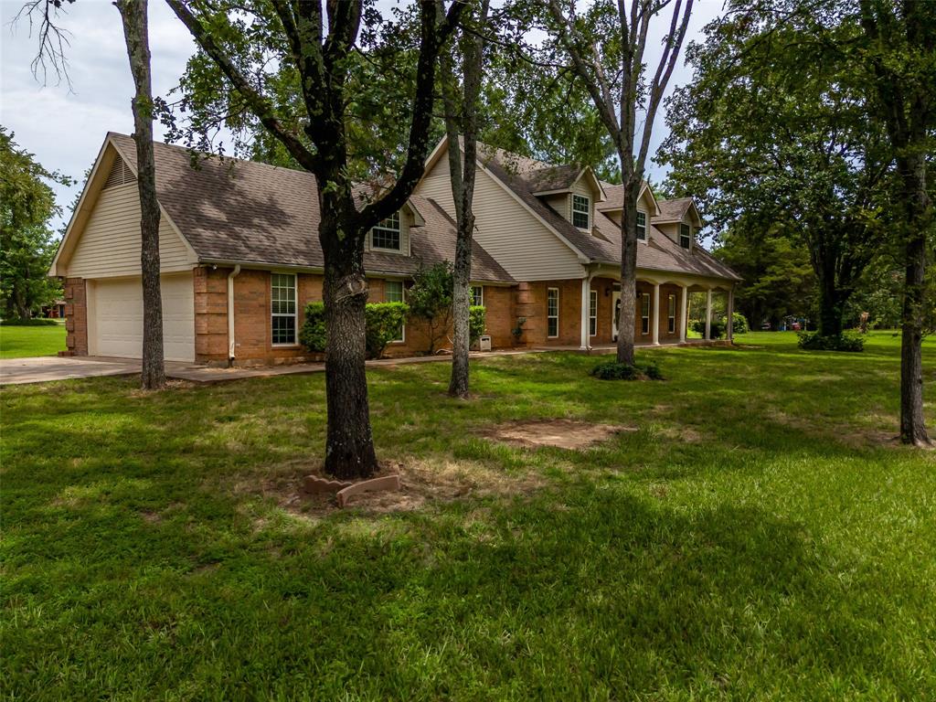 2811 N Shore Drive