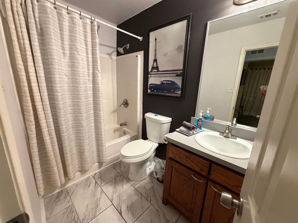 Bexar Street North Twnhms 01 - Residential