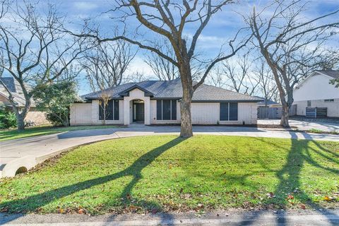 A home in Granbury