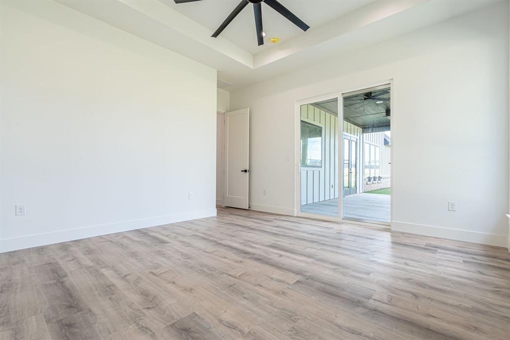 Modern Oaks - Residential