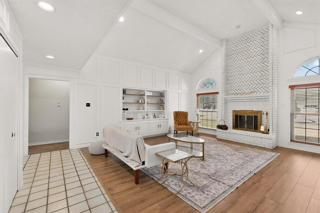 1110 Shady Oak Trail