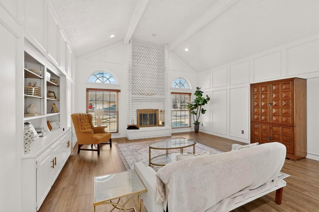 1110 Shady Oak Trail